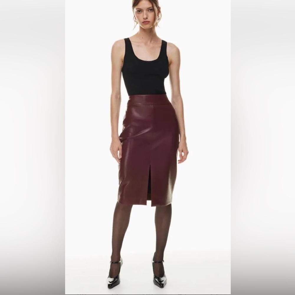 Aritzia Leather Pegu Skirt burgundy